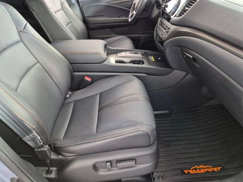 Used 2024 Honda Passport TrailSport image 35