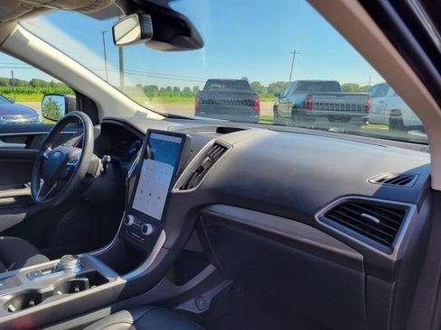 Used 2024 Ford Edge SEL AWD/4WD image 31