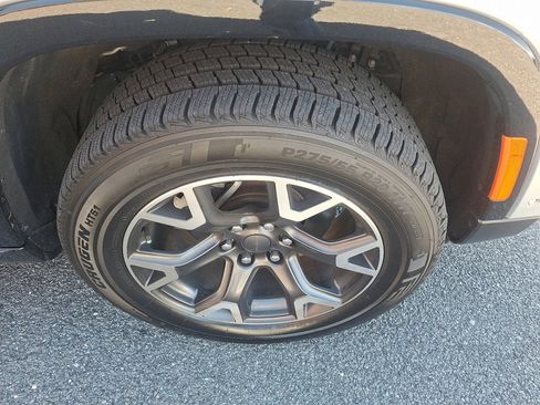 Used 2024 Jeep Wagoneer Series III image 9