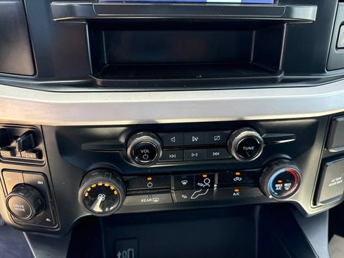 Used 2023 Ford F250 XLT w/ FX4 Off-Road Package AWD/4WD image 25