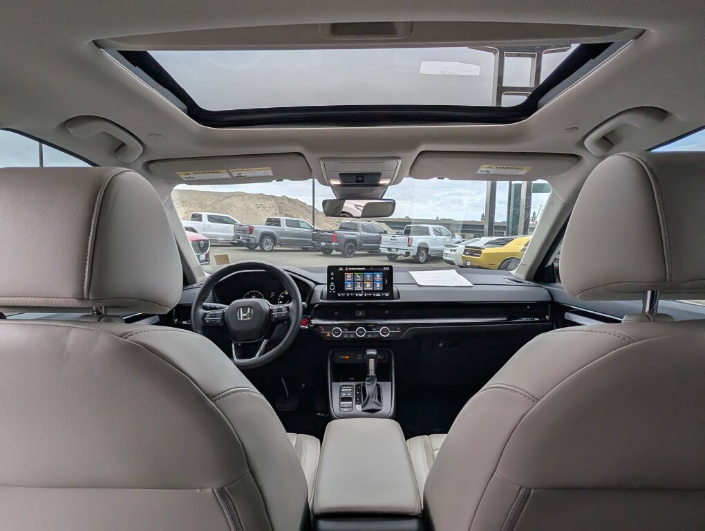 Used 2023 Honda CR-V EX-L image 11