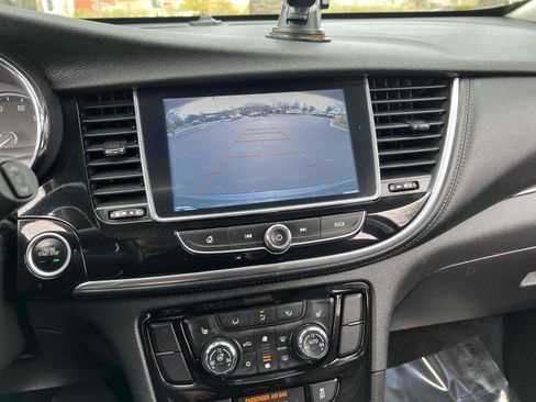 Used 2018 Buick Encore Essence image 6