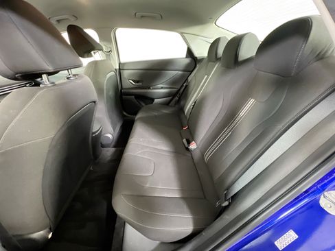 Used 2023 Hyundai Elantra SEL w/ Convenience Package image 24