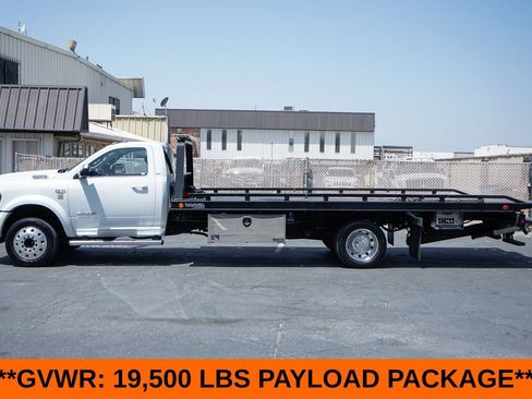 Used 2022 RAM 5500 SLT w/ Quick Order Package 27G SLT RWD image 5