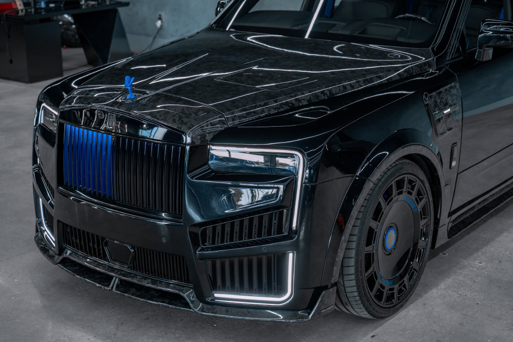 Used 2026 Rolls-Royce Cullinan AWD/4WD image 5
