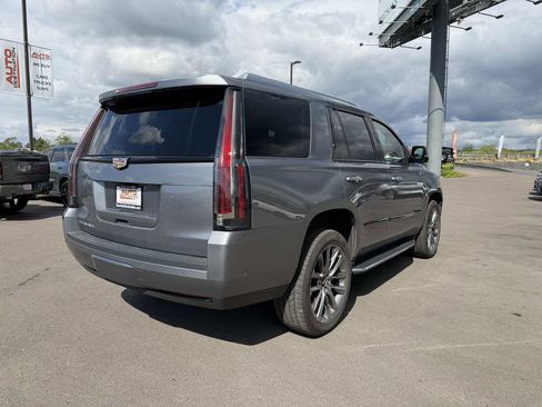 Used 2020 Cadillac Escalade Premium Luxury w/ Escalade Sport Edition AWD/4WD image 8