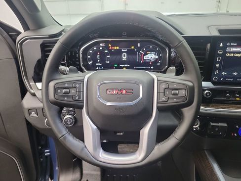 Used 2026 GMC Sierra 1500 Elevation w/ Preferred Package AWD/4WD image 16