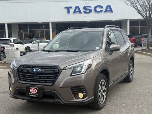 Certified 2022 Subaru Forester Premium image 1