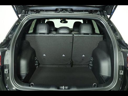 New 2026 Jeep Compass Latitude image 16