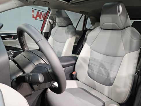 Certified 2025 Toyota RAV4 XLE Premium FWD image 24