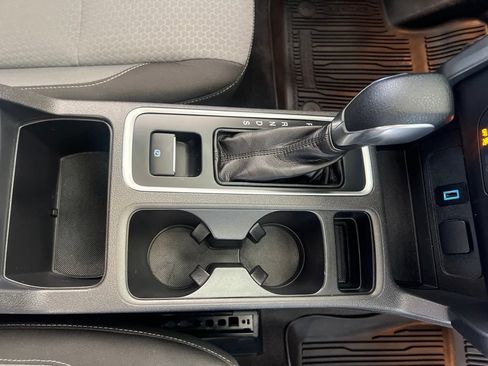 Used 2019 Ford Escape SE AWD/4WD image 22