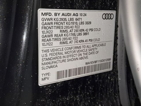 Used 2025 Audi Q8 Premium Plus image 27