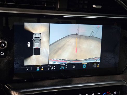 Used 2023 GMC Sierra 1500 Denali w/ Denali Reserve Package image 32