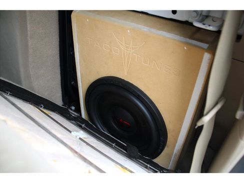 Used 2011 Toyota Tacoma 4x4 Double Cab image 33