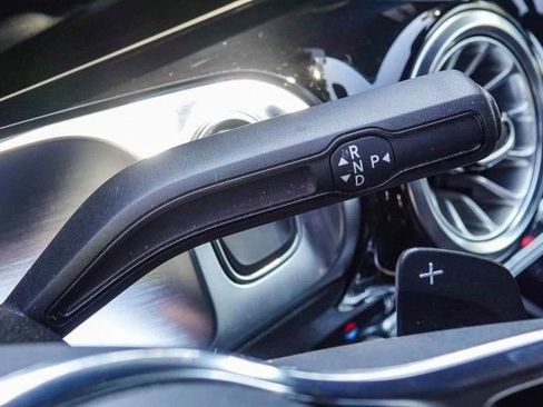 Used 2023 Mercedes-Benz EQB 350 4MATIC SUV image 19