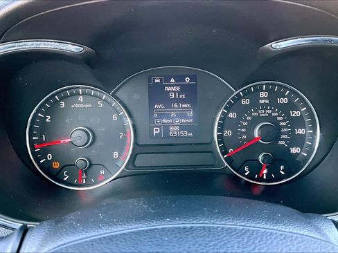 Used 2016 Kia Forte EX image 25