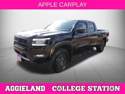 Used 2025 Nissan Frontier PRO-4X AWD/4WD image 8