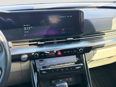 Used 2024 Kia Carnival SX Prestige image 29