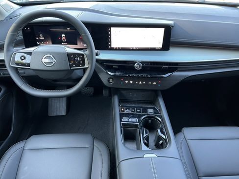 Certified 2025 Nissan Murano SL image 3