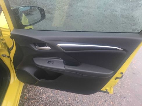 Used 2015 Honda Fit LX image 21