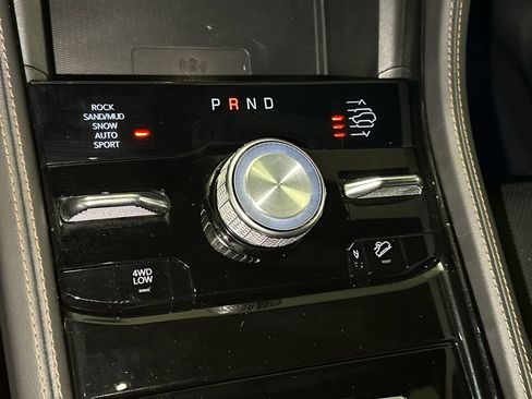 Used 2023 Jeep Grand Cherokee Summit AWD/4WD image 30