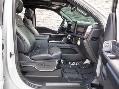 Used 2026 Ford F450 Platinum image 39