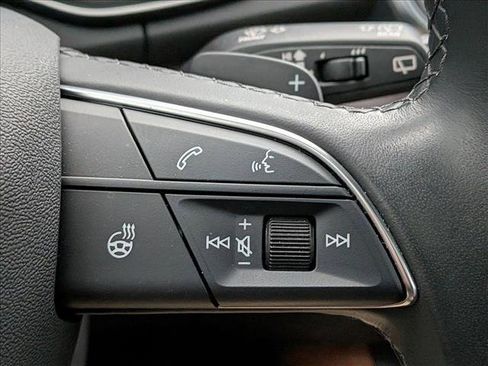 Used 2022 Audi Q5 2.0T Premium Plus w/ Premium Plus Package image 12