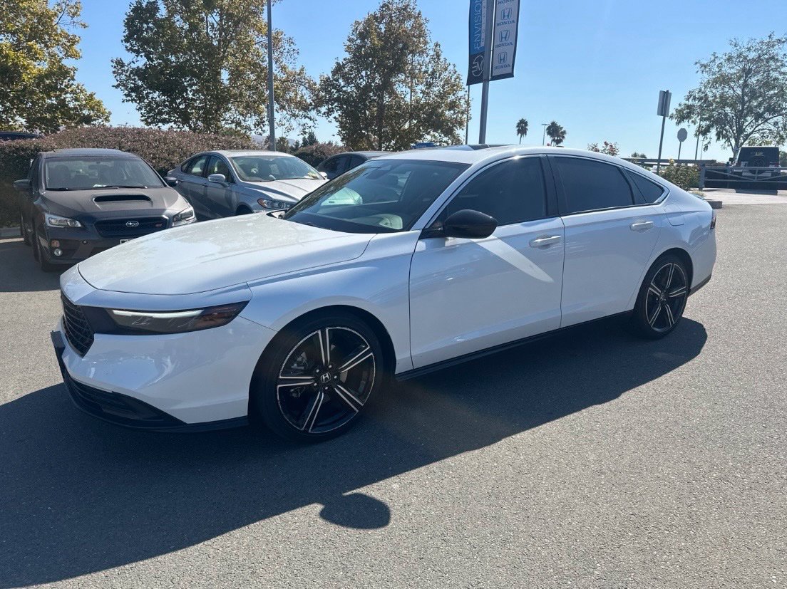 Certified 2025 Honda Accord Sport image 5
