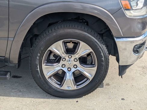 Certified 2019 RAM 1500 Laramie AWD/4WD image 11