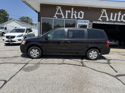 Used 2010 Dodge Grand Caravan SE FWD image 6