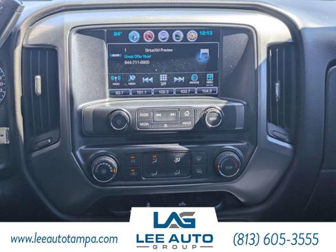 Used 2018 Chevrolet Silverado 1500 LT w/ Trailering Package AWD/4WD image 17