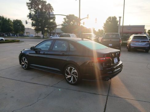 Used 2024 Volkswagen Jetta GLI Autobahn FWD image 5