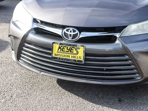 Used 2017 Toyota Camry LE image 8