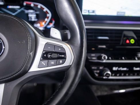 Used 2023 BMW M550i xDrive image 33