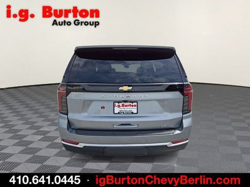Certified 2025 Chevrolet Suburban LT AWD/4WD image 5
