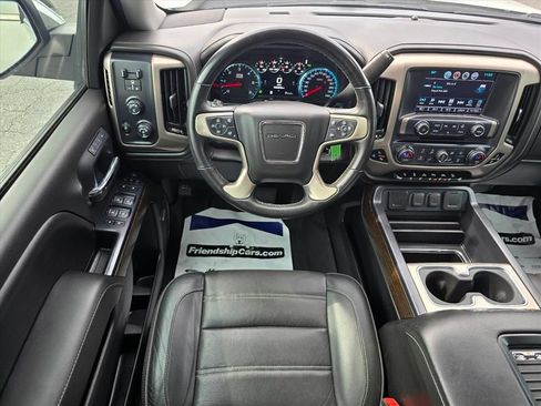 Used 2018 GMC Sierra 1500 Denali AWD/4WD image 3