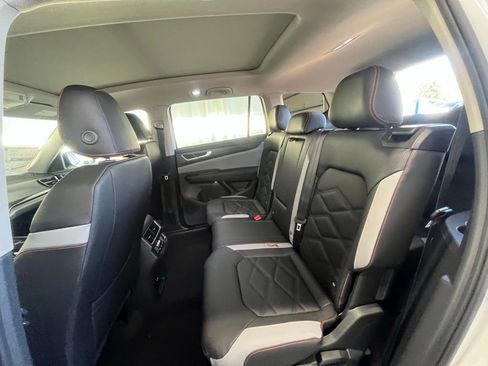 New 2026 Volkswagen Atlas Peak Edition image 22