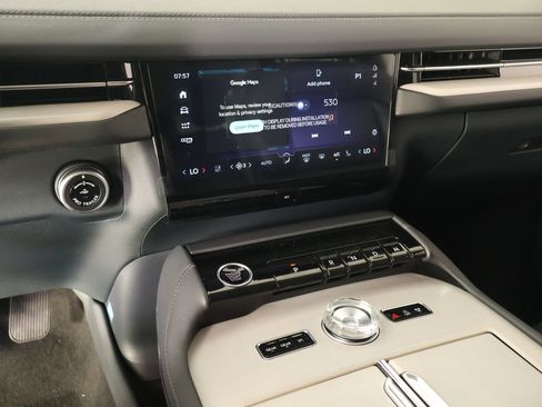 New 2027 Lincoln Navigator Premiere AWD/4WD image 5