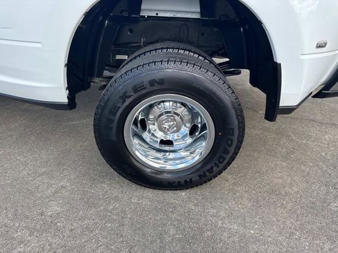 Used 2024 RAM 3500 Big Horn image 11