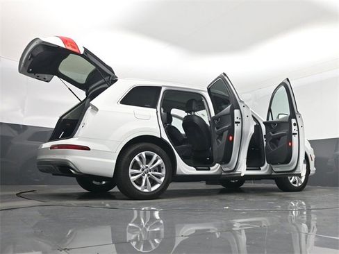 Used 2017 Audi Q7 3.0T Premium Plus image 64