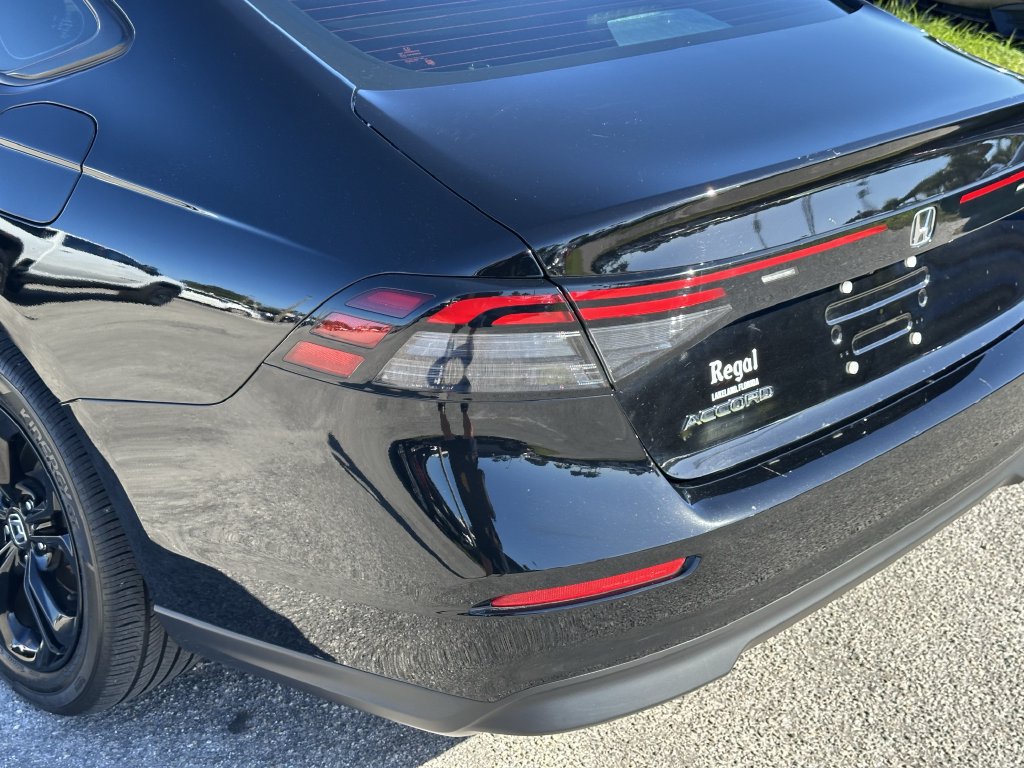 Used 2025 Honda Accord SE image 8