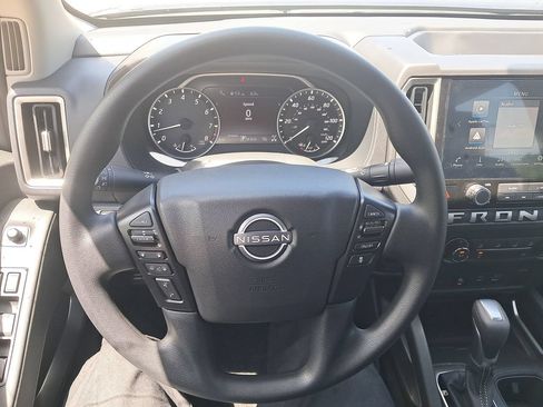 New 2026 Nissan Frontier SV w/ Tow Package AWD/4WD image 14