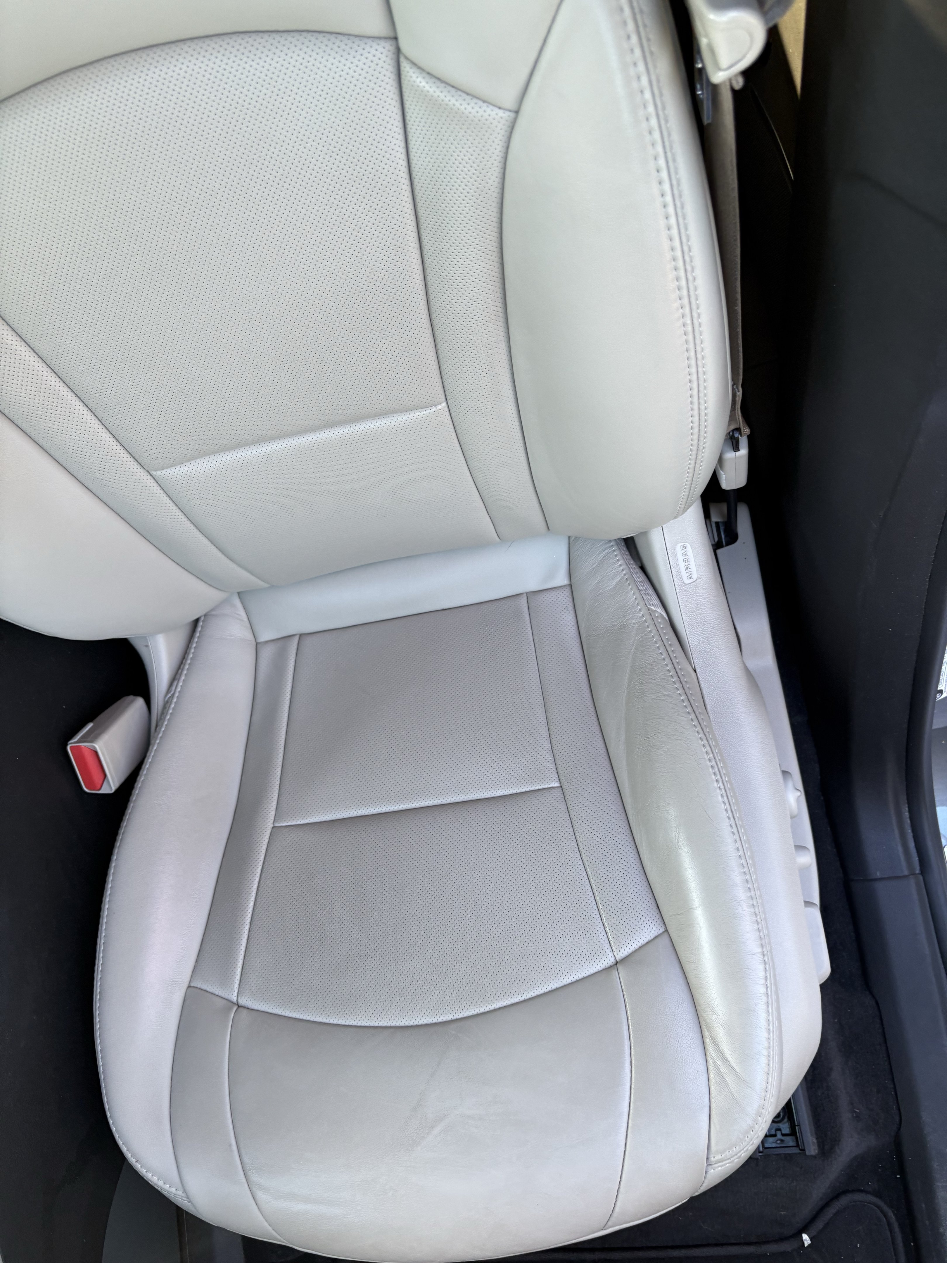 Used 2021 Buick Enclave Essence FWD image 10