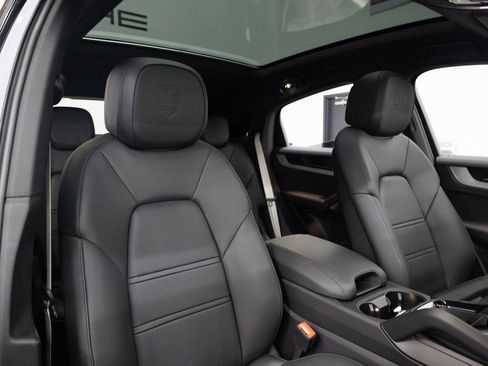 New 2026 Porsche Cayenne Coupe AWD/4WD image 28