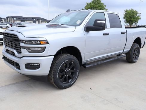 New 2026 RAM 2500 Tradesman AWD/4WD image 10
