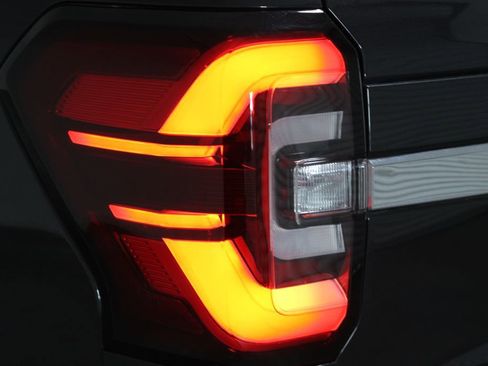 Used 2024 Ford Expedition Limited image 56