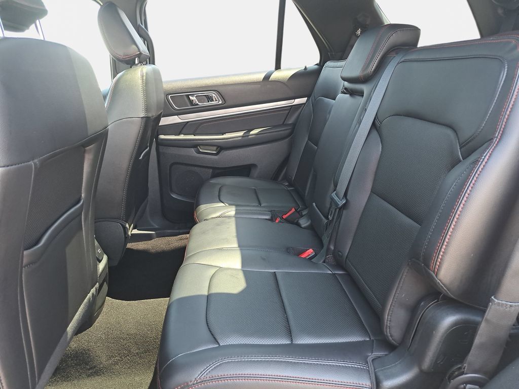 Used 2019 Ford Explorer Sport w/ Equipment Group 401A AWD/4WD image 17