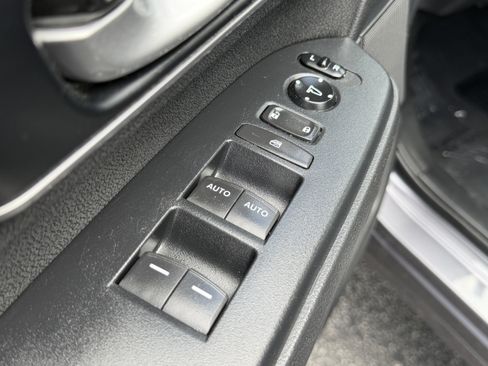 Used 2022 Honda CR-V EX image 14
