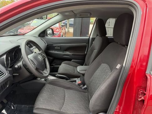 Used 2020 Mitsubishi Outlander Sport AWD image 11
