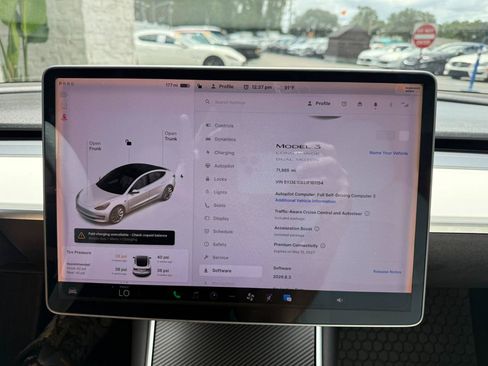 Used 2018 Tesla Model 3 Long Range AWD/4WD image 29